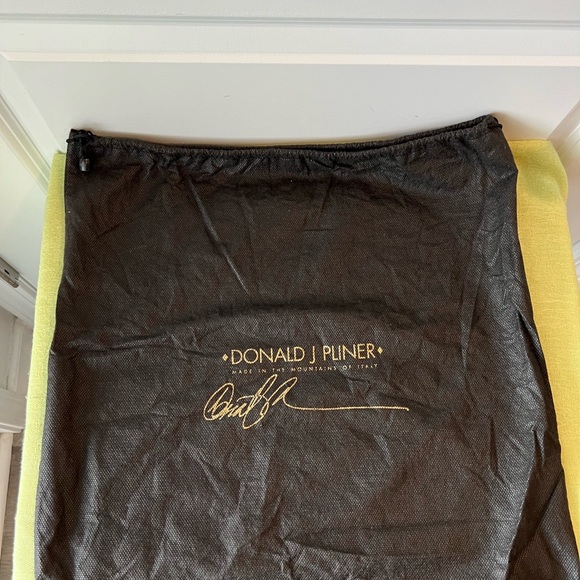 Donald J. Pliner dust bag bundle - Picture 2 of 7